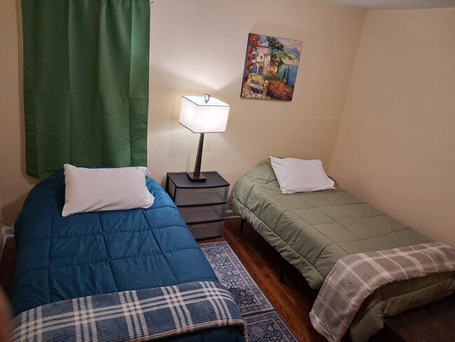 Foto del edificio - 2662 Hood Ave NW