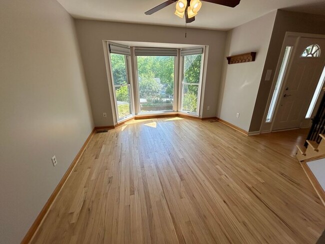 Building Photo - 109 Hamlin Dr