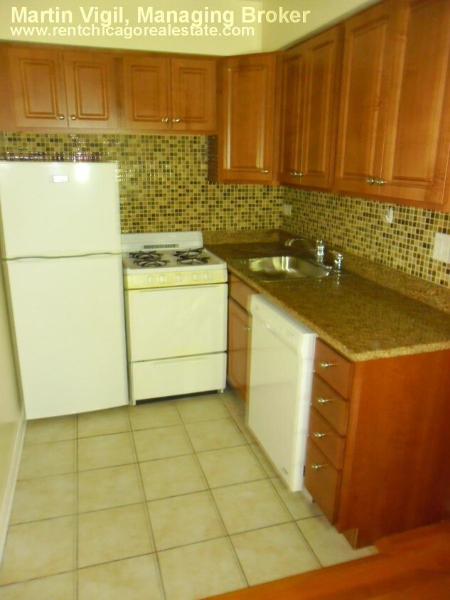 Foto del edificio - 5820 N Kenmore Ave