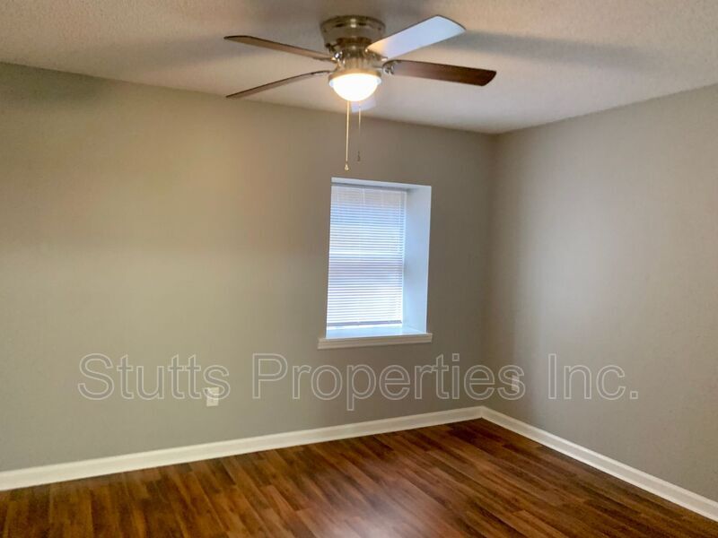 108 Watts Bar St Unit 26, Sheffield, AL 35660 Condo for Rent in