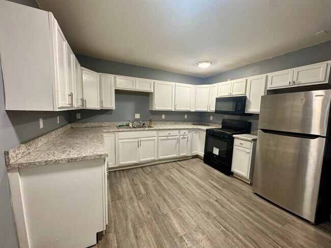 Foto del edificio - 616 E 6th St