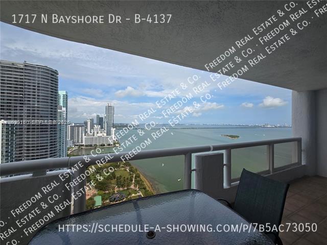Photo - 1717 N Bayshore Dr Apartment
