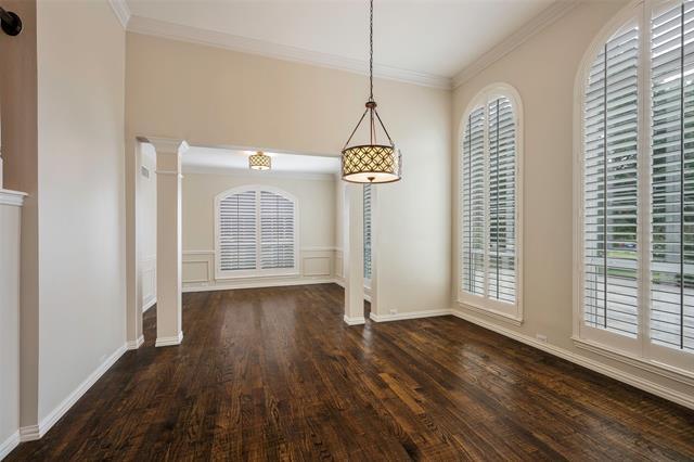 Foto del edificio - 2912 Meadow Glen Dr