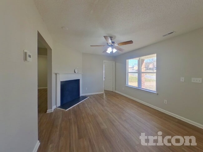 Building Photo - 1113 Capps Hollow Dr