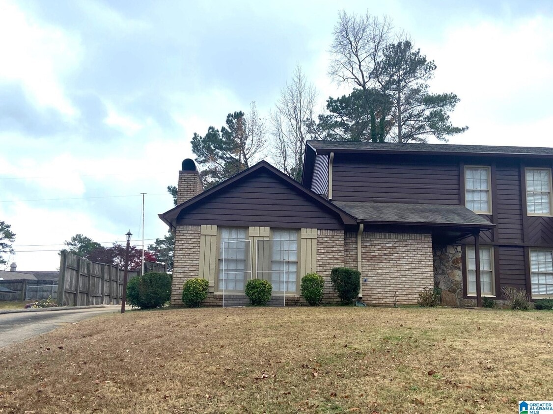 2506 Hawksbury Ln, Hoover, AL 35226 Townhome Rentals in Hoover AL