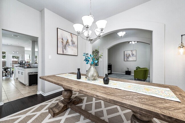 Foto del edificio - 7507 Lone Star Jct St