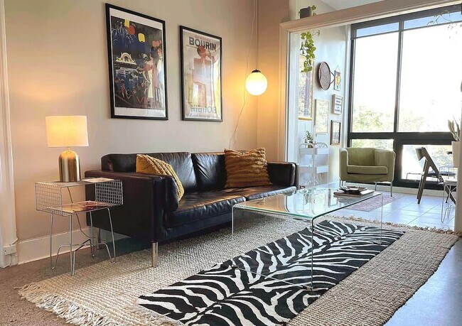 Foto del edificio - 722 18th St