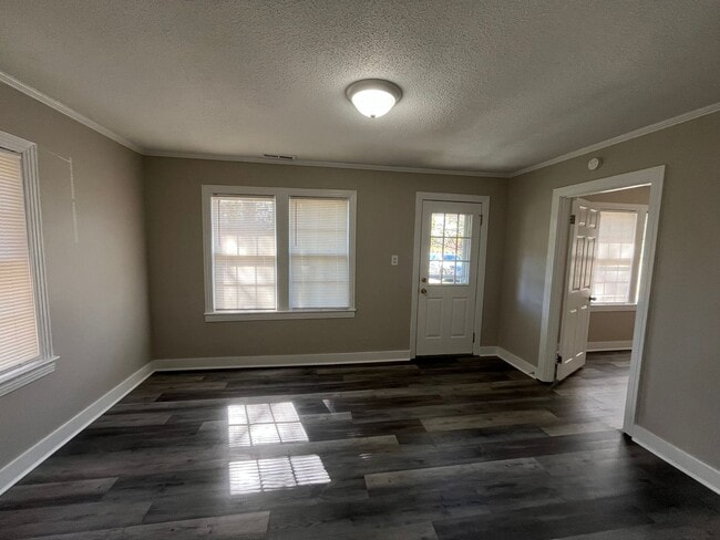 Foto del edificio - Charming 2 Bedroom / 1 Bath Home in Joelto...