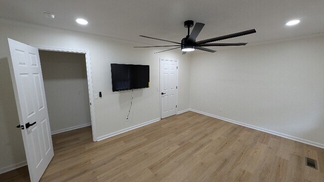 Foto del edificio - 3705 Blackgum Dr