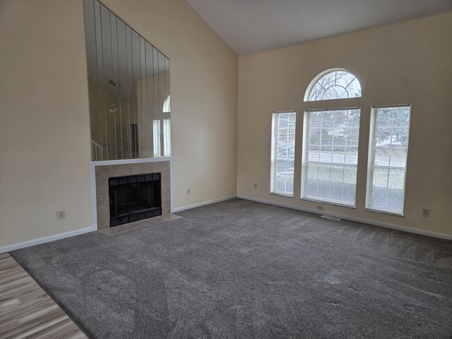 Foto del edificio - 6067 Abbey Church Rd