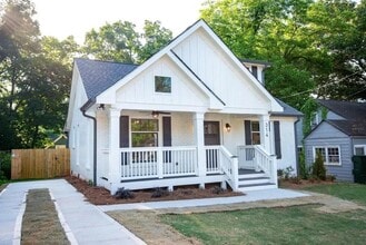 Building Photo - 314 Ashburton Ave SE