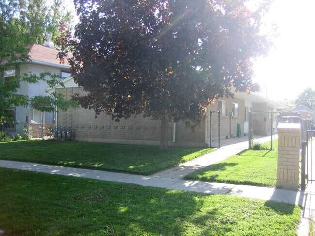 Building Photo - 1016 S Denver St