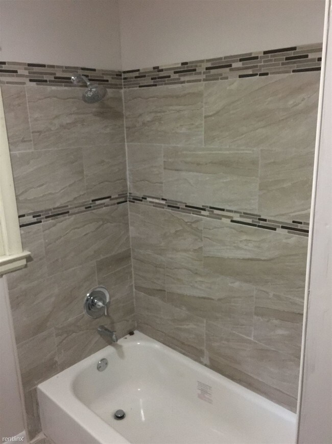 Foto del edificio - 3 br, 2 bath House - 143 Maryknoll Rd