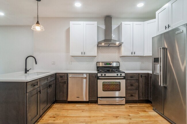 Foto del edificio - 4022 N Milwaukee Ave