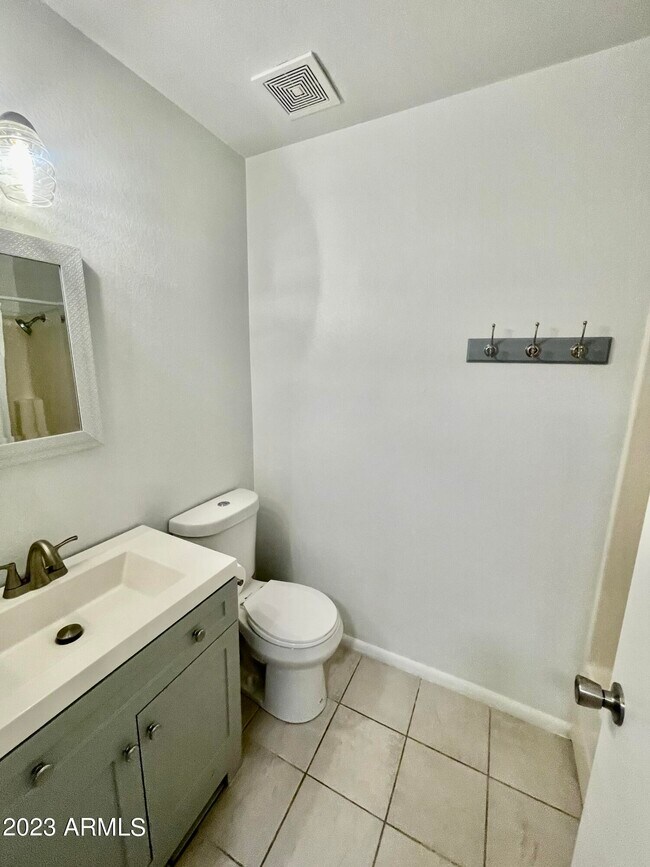 9027 W Elm St, Phoenix, AZ 85037 Townhome Rentals in Phoenix AZ