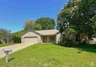 Building Photo - 3365 Lemmington Rd