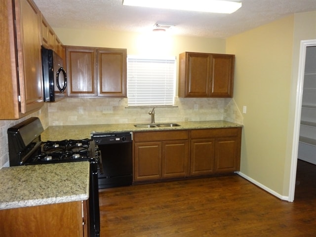 Building Photo - 3631 Windmoor Dr