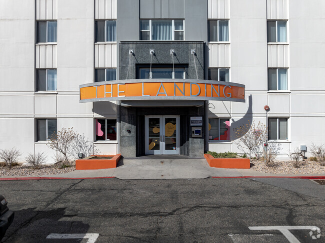 Entrada del edificio - Yugo Salt Lake City Landing