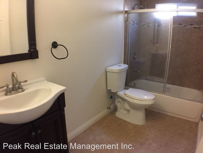 Foto del edificio - 144 S Savannah St