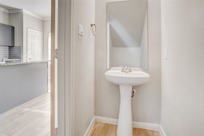 Foto del edificio - 1045 Marcolin St