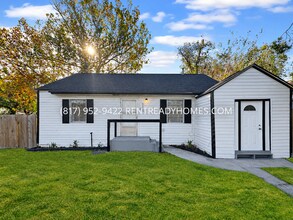 Building Photo - 6534 Myrtle St