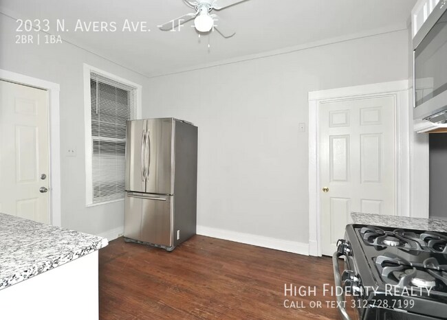 Foto del edificio - 2033 N Avers Ave