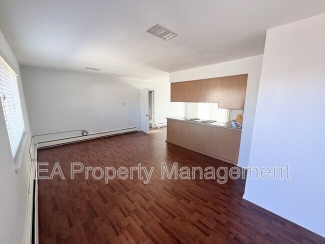 Foto del edificio - 5837 Guadalupe Trail NW