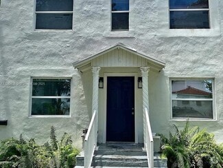 Building Photo - 2111 SW 14th Terrace