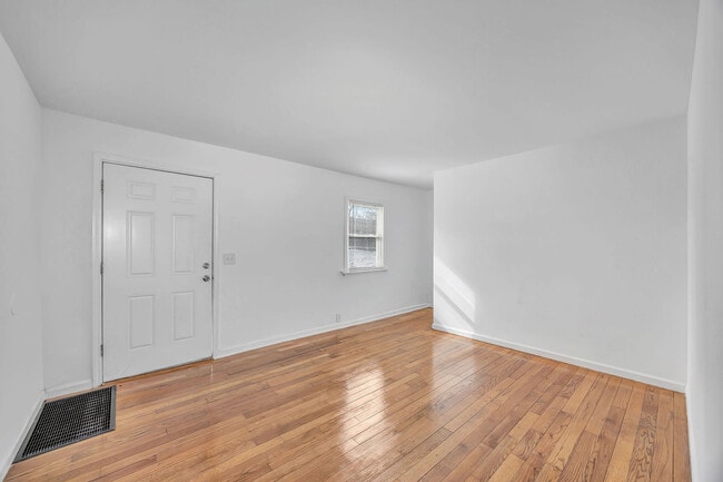 Building Photo - 2324 Langdon Farm Rd