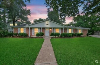 Building Photo - 34514 Michelle Dr