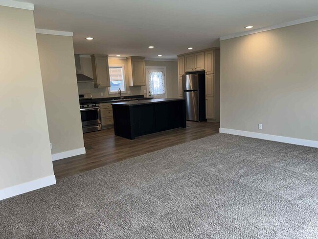 Foto del edificio - 48571 Lakeview Cir