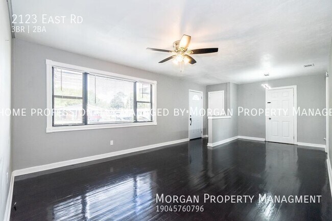 Foto del edificio - Beautifully Renovated 3 bedroom 1.5 bath h...