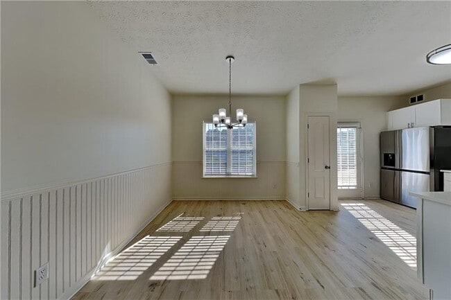 Building Photo - 137 St Ann Cir