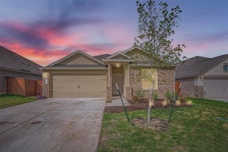 Building Photo - 510 Sixpence Ln