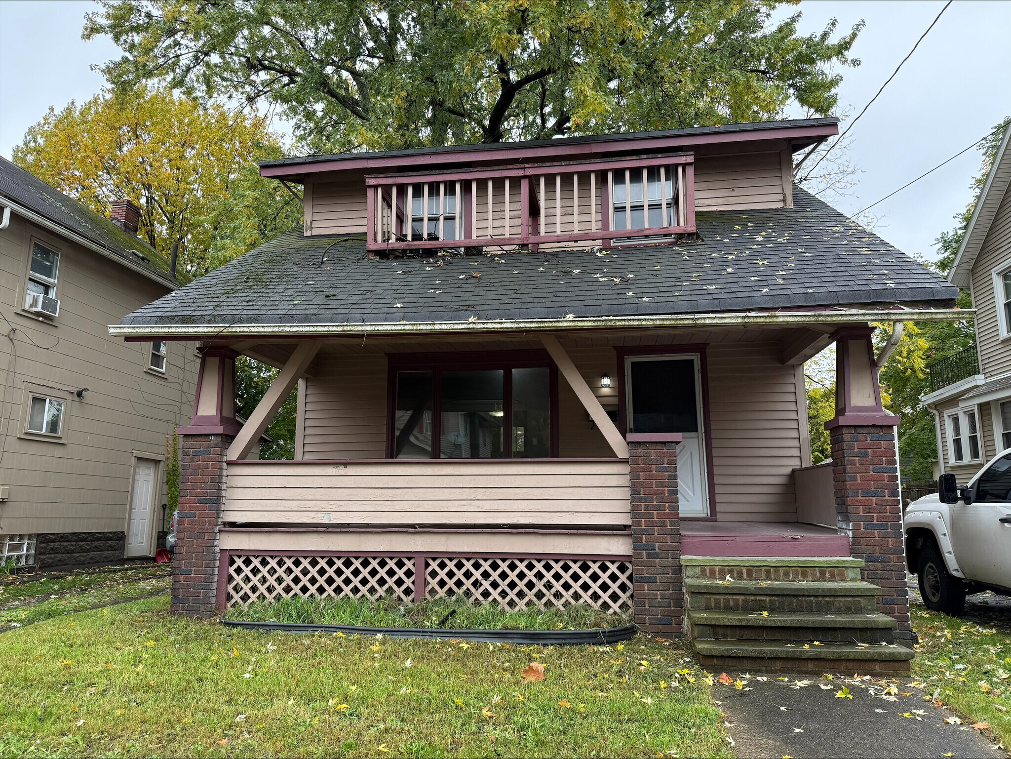 140 Brighton Dr Akron, OH 44301 – photo 1