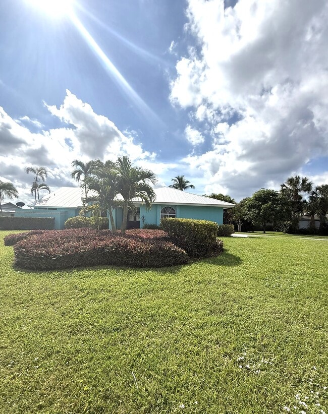 Foto del edificio - 1998 NE Ginger Ter