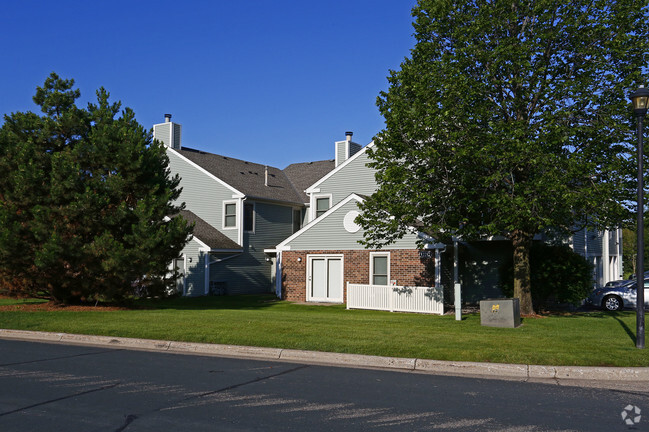 Complejo - Edificio - Oakleaf Townhomes