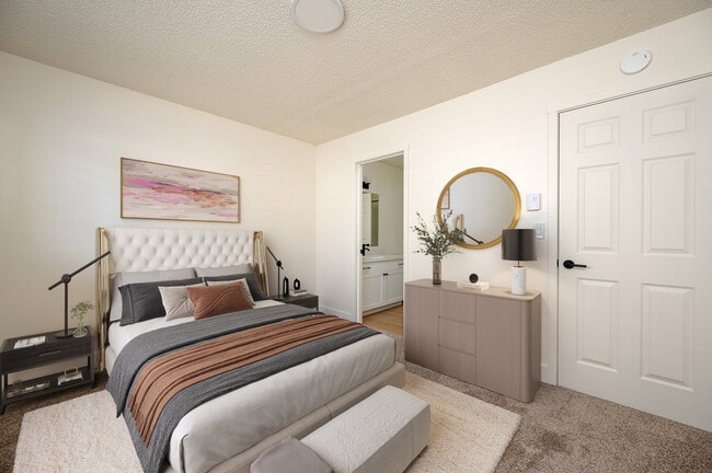 Building Photo - SAGEWOOD ESTATES