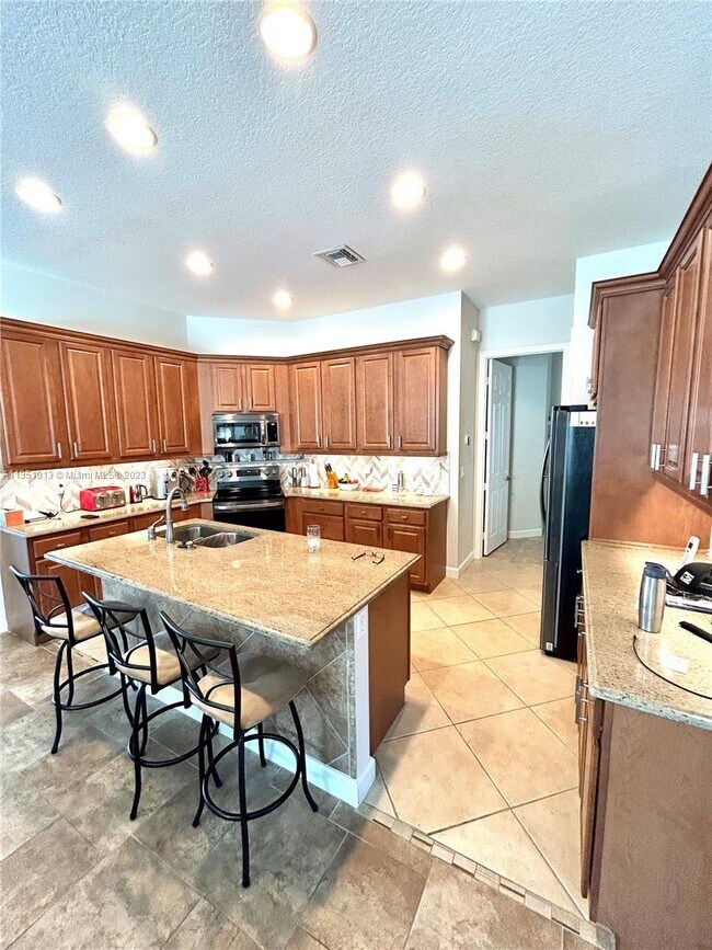 Building Photo - 9212 Short Chip Cir