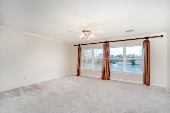 Foto del edificio - 3135 Old Masters Dr