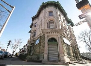 Building Photo - 99 Lembeck Ave
