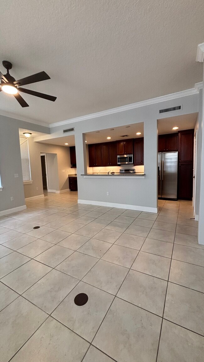 Foto del edificio - 1419 Lake Baldwin Ln