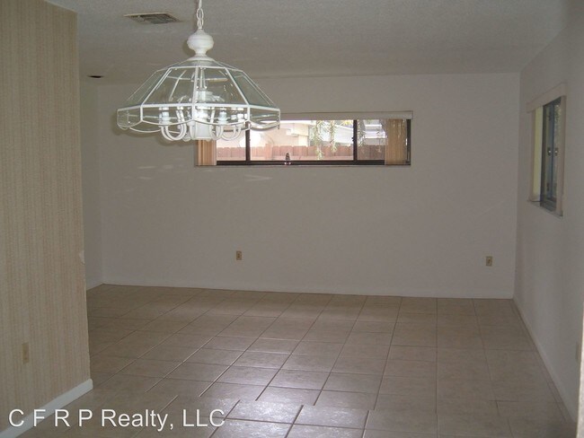 Building Photo - 508 Spring Oaks Blvd