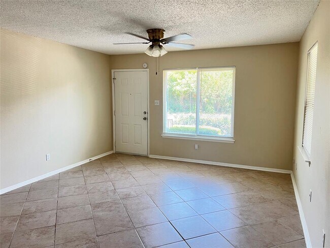 Foto del edificio - 3112 Govalle Ave