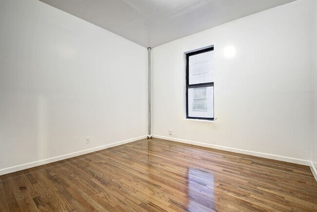 Foto del edificio - 516 W 174th St