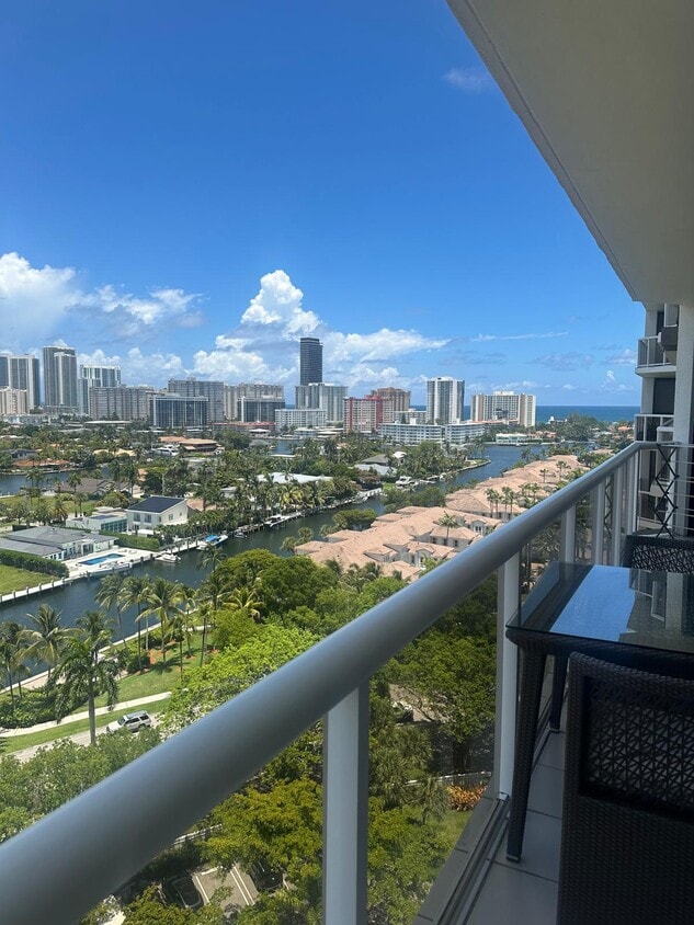 Photo - 3640 Yacht Club Dr (Aventura, FL)