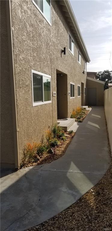 OUT DOOR ENTRY - 4204 Manhattan Beach Blvd