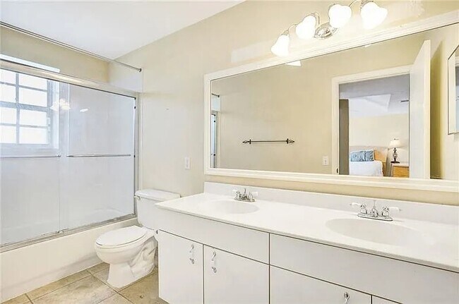 Foto del edificio - 4050 Eastridge Dr