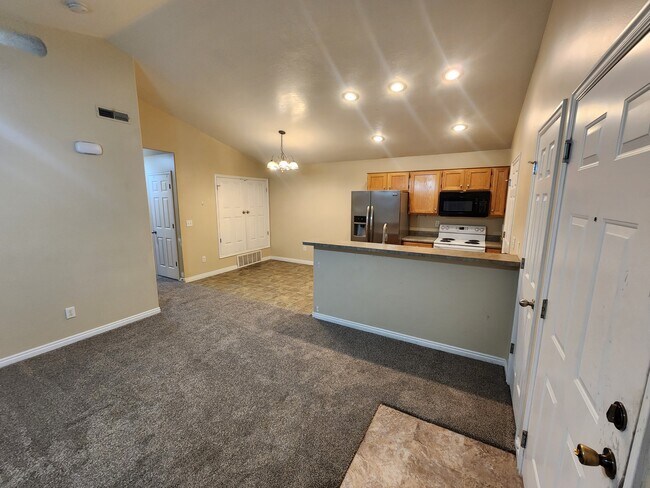 Building Photo - 1768 W 1300 S