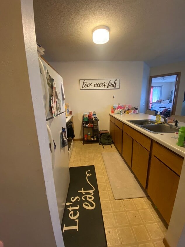 Foto principal - 33 W Minnesota St